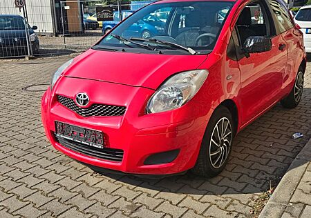 Toyota Yaris 1,0-l-VVT-i