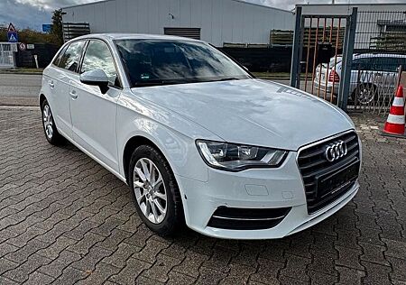 Audi A3 Sportback attraction Navi