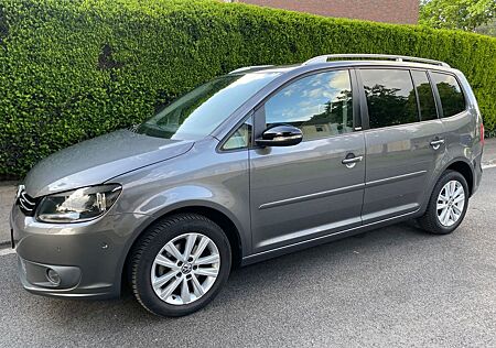 VW Touran Volkswagen 1.2 TSI Style BlueMotion Technology S...