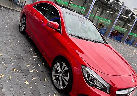 Mercedes-Benz CLA 180 Urban Urban