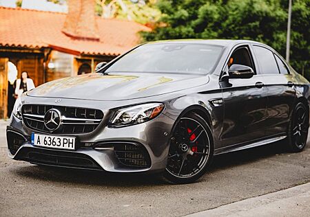 Mercedes-Benz E 63 AMG Mercedes-AMG E 63 S 4MATIC+ Autom. ...