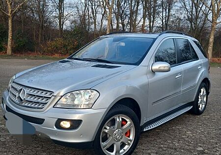 Mercedes-Benz ML 500 4MATIC -