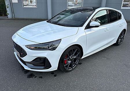 Ford Focus 2,3 ST X,Garantie,Pano,Adaptives Fahrwerk