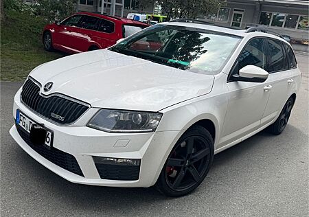Skoda Octavia 2.0 TDI RS Combi Panorama 183 PS