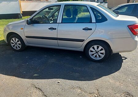 Lada Granta 1.6 LPG 2015 -HU Okt. 2026