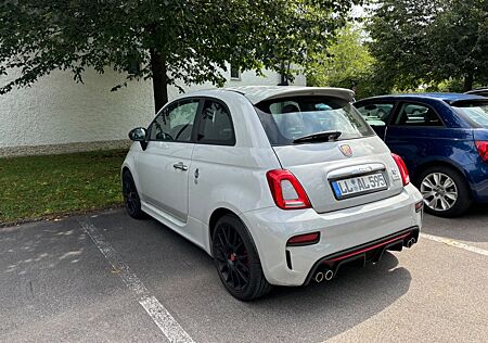 Abarth 595 Fiat 1.4 T-Jet 16V Pista