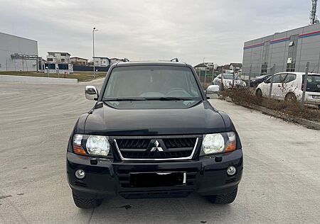 Mitsubishi Pajero 3,2 DI-D Dakar Dakar