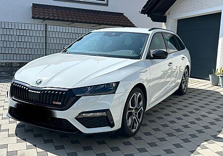 Skoda Octavia 2.0 TSI DSG RS Combi RS