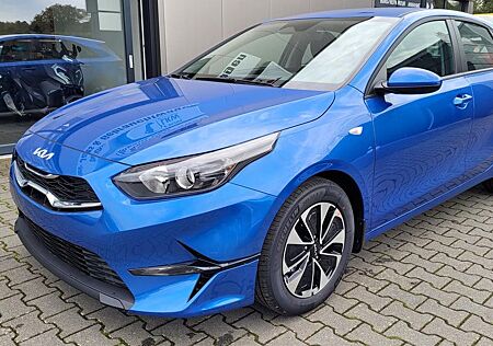 Kia Cee'd Ceed Spin*Navi*Shzg*Lhzg*PDC*Cam*16Zoll*Klima*