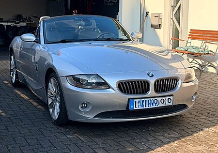 BMW Z4 Roadster 2.2i