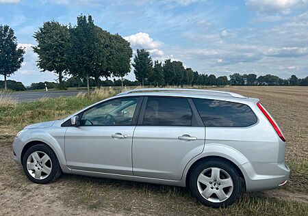 Ford Focus 1,6 Style Turnier Style
