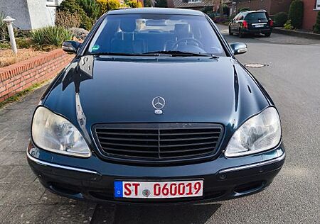 Mercedes-Benz S 430 -