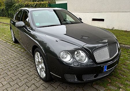 Bentley Continental Flying Spur deutsches Fahrzeug top