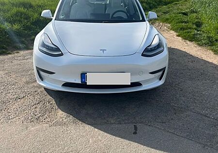 Tesla Model 3 Performance - Allradantrieb mit Dual...