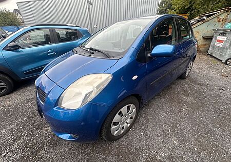 Toyota Yaris Sol/Automatik/Kliema/Navi/Pdc