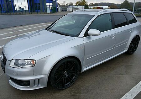 Audi RS4 4.2 V8 quattro Avant SCHALENSITZE BOSE NAVI