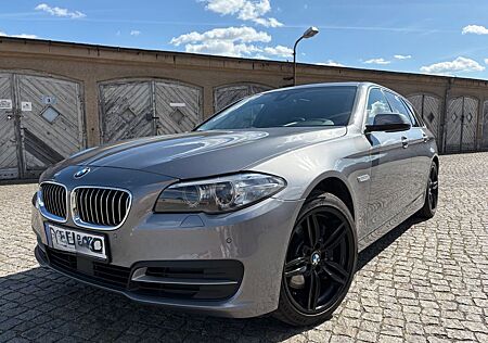 BMW 525d xDrive T*Luxury*Pano*Standheizung*Xenon*AHK