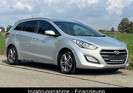 Hyundai i30 cw blue Passion/Klima/Navi/