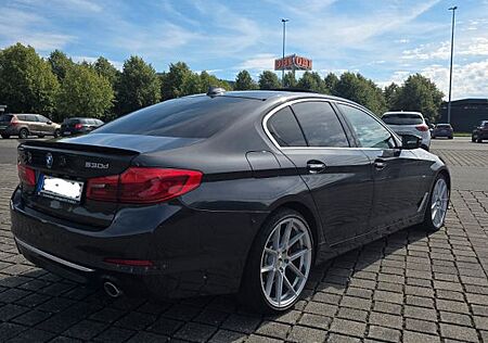BMW 530d xDrive Voll Luxury Line