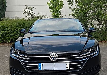 VW Arteon Volkswagen 2.0 TDI SCR DSG -