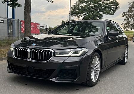 BMW 540d xDrive Touring AHK/STHZNG/LASER/ H/K etc.