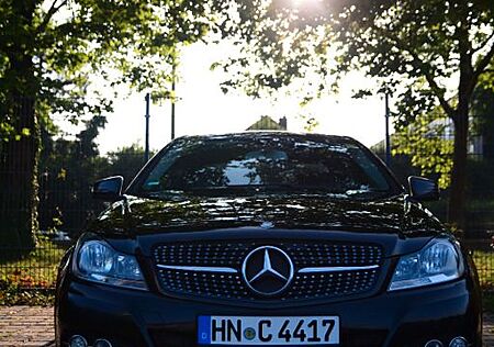 Mercedes-Benz C 180 Coupé - 2Tur New TUV