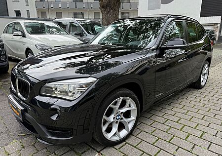 BMW X1 20d xDrive,Pano.,AHK,Leder,Navi,PDC Kamera
