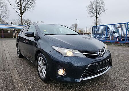 Toyota Auris Touring Sports Basis