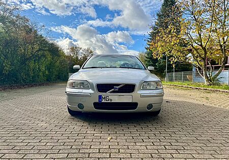 Volvo S60 gebraucht kaufen Volvo S60 2.4 Vollausstattung