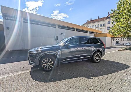 Volvo XC 90 7Sitzer-Neue TÜV und Wartung-Winterräder