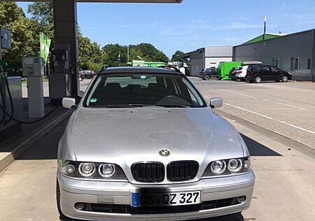 BMW 523 i