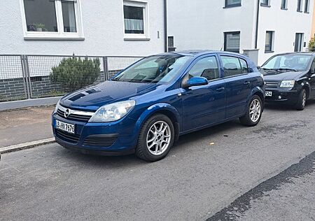 Opel Astra H 1.4 Klima Tempomat AHK 8fachbereift