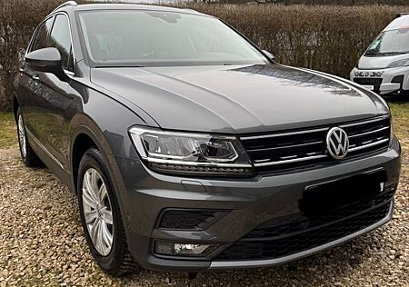VW Tiguan Volkswagen 2.0 TDI Comfortline DSG NAVI ACC LED SHZ