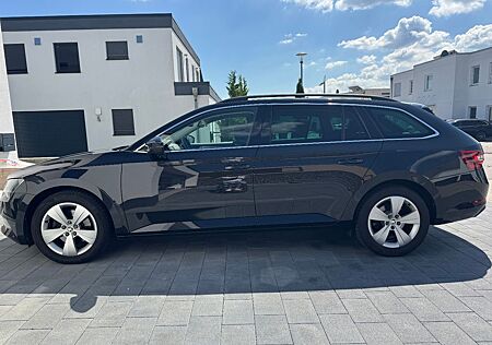 Skoda Superb 2.0 TDI SCR DSG Ambition Combi Ambition