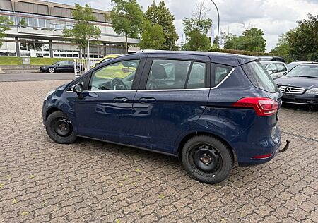 Ford B-Max Titanium