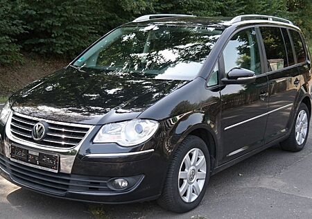 VW Touran Volkswagen Highline
