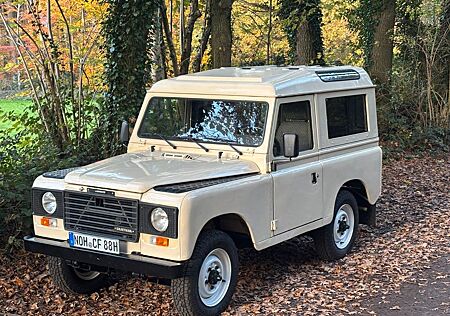Land Rover Serie III 88 Santana Diesel mit H-Zulassung