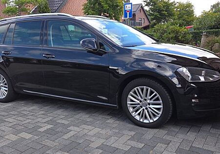 VW Golf Volkswagen 1.4 TSI CUP Variant *Navi*PDC*Pano*Standhei