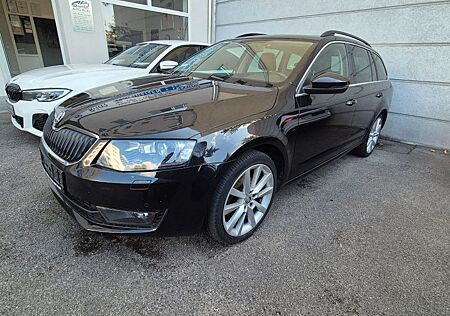 Skoda Octavia Combi Style/Teil-Leder/Navi/Pano/PDC/ALU