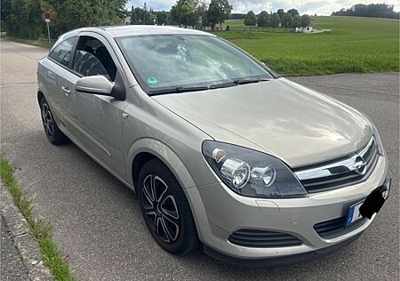 Opel Astra GTC