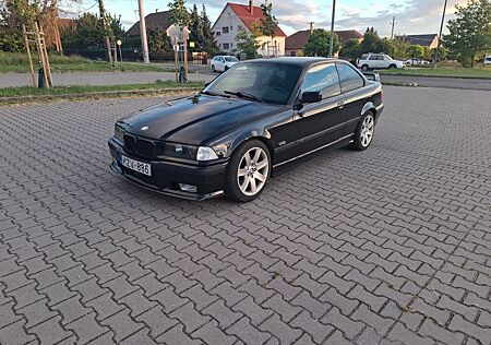 BMW 328i Coupe