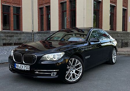 BMW 750d xDrive B&O/NAPPA/20Z/ALCANTARA