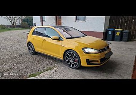 VW Golf Volkswagen 2.0 TSI DSG BMT GTI Performance GTI Per...