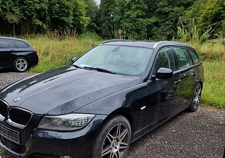 BMW 318i Touring -