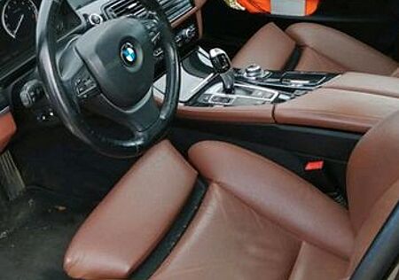 BMW 528i