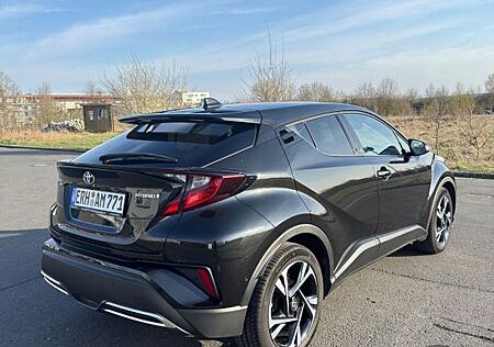 Toyota C-HR 2.0-l-VVTi Hybrid Lounge Lounge