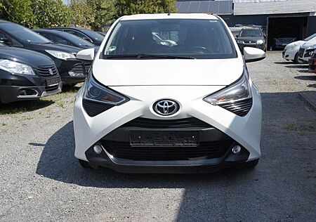 Toyota Aygo (X) Aygo -play Team D
