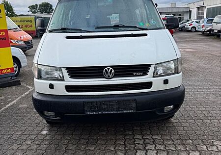 VW T4 Caravelle Volkswagen 2,5-l-Diesel TDI 75kW lang