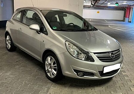 Opel Corsa D 1.2 Automatik INNOVATION