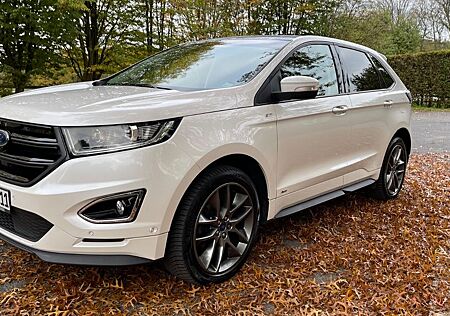 Ford Edge gebraucht kaufen Ford Edge 2,0 l TDCi Bi-Turbo 4x4 ST-Line